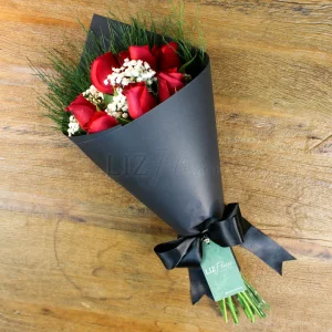 BUQUÊ CONE DE ROSAS - Imagem 3